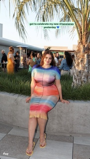 Barbie Ferreira feet photo thumbnail