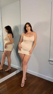 Barbie Ferreira feet photo thumbnail
