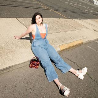 Barbie Ferreira feet photo thumbnail