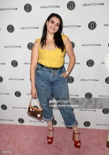 Barbie Ferreira feet photo thumbnail