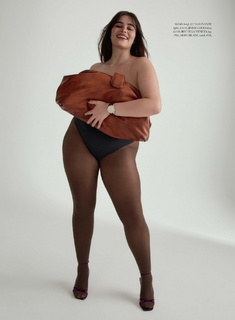Barbie Ferreira feet photo thumbnail