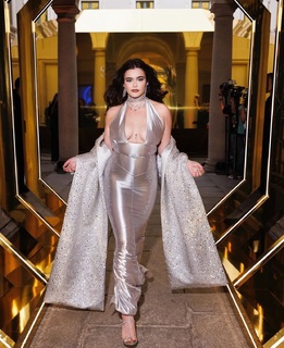 Barbie Ferreira feet photo thumbnail