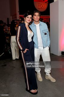 Barbie Ferreira feet photo thumbnail