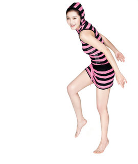 Barbie Hsu feet photo 12