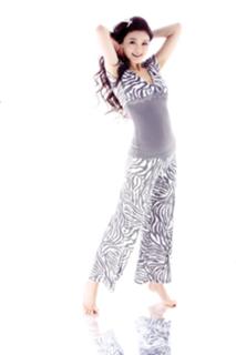 Barbie Hsu feet photo 9