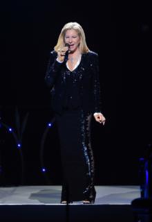 Barbra Streisand feet photo thumbnail