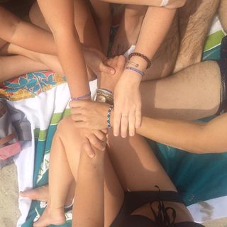 Bari Weiss feet photo 1
