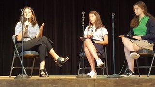 Bari Weiss feet photo 2