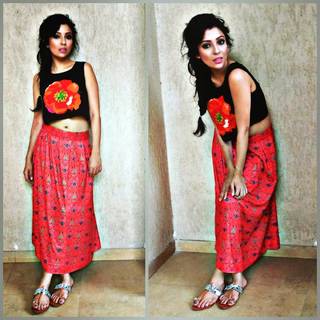 Barkha Singh feet photo thumbnail