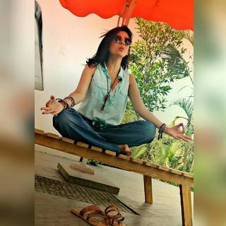 Barkha Singh feet photo thumbnail