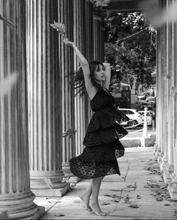 Barkha Singh feet photo thumbnail