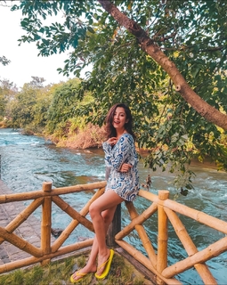 Barkha Singh feet photo thumbnail