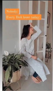 Barkha Singh feet photo thumbnail