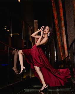 Barkha Singh feet photo thumbnail