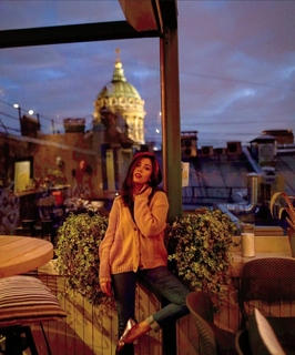 Barkha Singh feet photo thumbnail