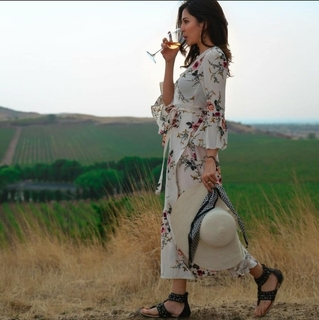 Barkha Singh feet photo thumbnail