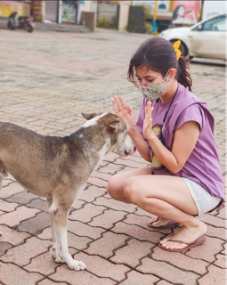 Barkha Singh feet photo thumbnail