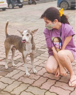 Barkha Singh feet photo thumbnail