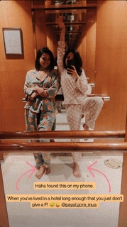 Barkha Singh feet photo thumbnail