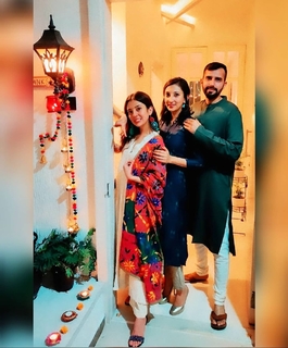 Barkha Singh feet photo thumbnail