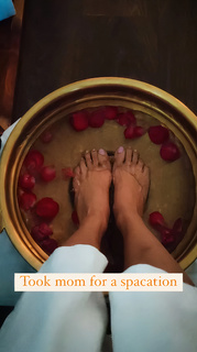 Barkha Singh feet photo thumbnail