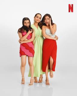 Barkha Singh feet photo thumbnail