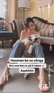 Barkha Singh feet photo thumbnail