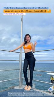 Barkha Singh feet photo thumbnail