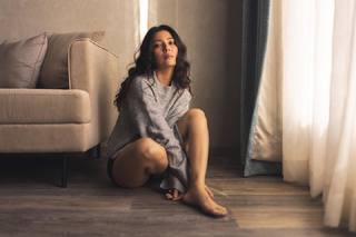 Barkha Singh feet photo thumbnail