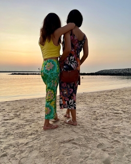 Barkha Singh feet photo thumbnail