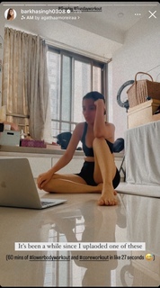 Barkha Singh feet photo thumbnail