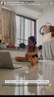 Barkha Singh feet photo thumbnail