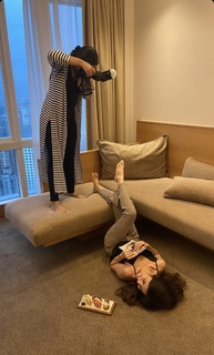 Barkha Singh feet photo thumbnail