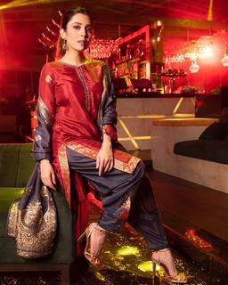 Barkha Singh feet photo thumbnail