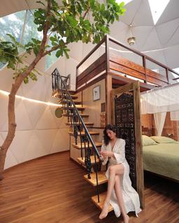 Barkha Singh feet photo thumbnail