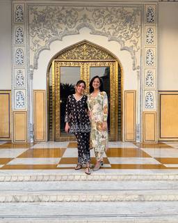 Barkha Singh feet photo thumbnail