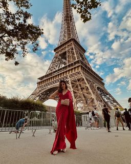 Barkha Singh feet photo thumbnail