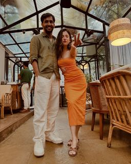 Barkha Singh feet photo thumbnail