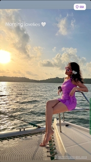 Barkha Singh feet photo thumbnail