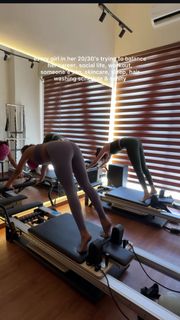 Barkha Singh feet photo thumbnail