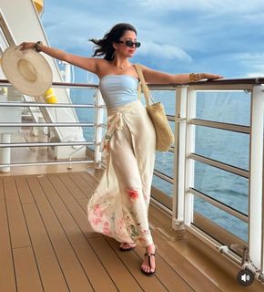 Barkha Singh feet photo thumbnail