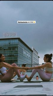 Barkha Singh feet photo thumbnail