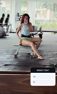 Barkha Singh feet photo 2