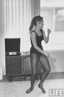 Barrie Chase feet photo 1