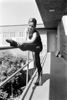 Barrie Chase feet photo 8