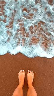 Basak Gümülcinelioglu feet photo 20