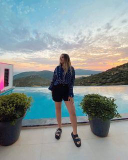 Basak Karahan feet photo 8