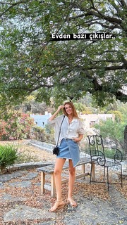 Basak Parlak feet photo thumbnail