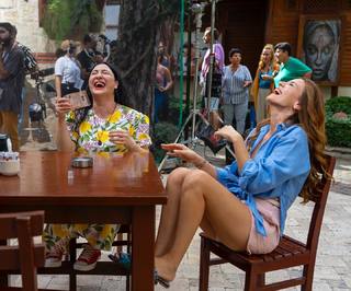 Basak Parlak feet photo thumbnail