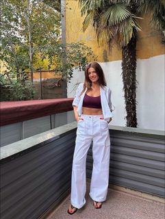 Basak Parlak feet photo thumbnail